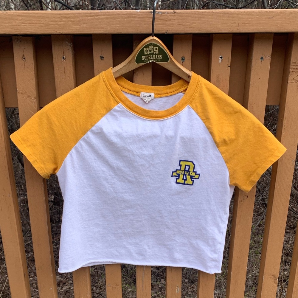 Garage cropped tee shirt